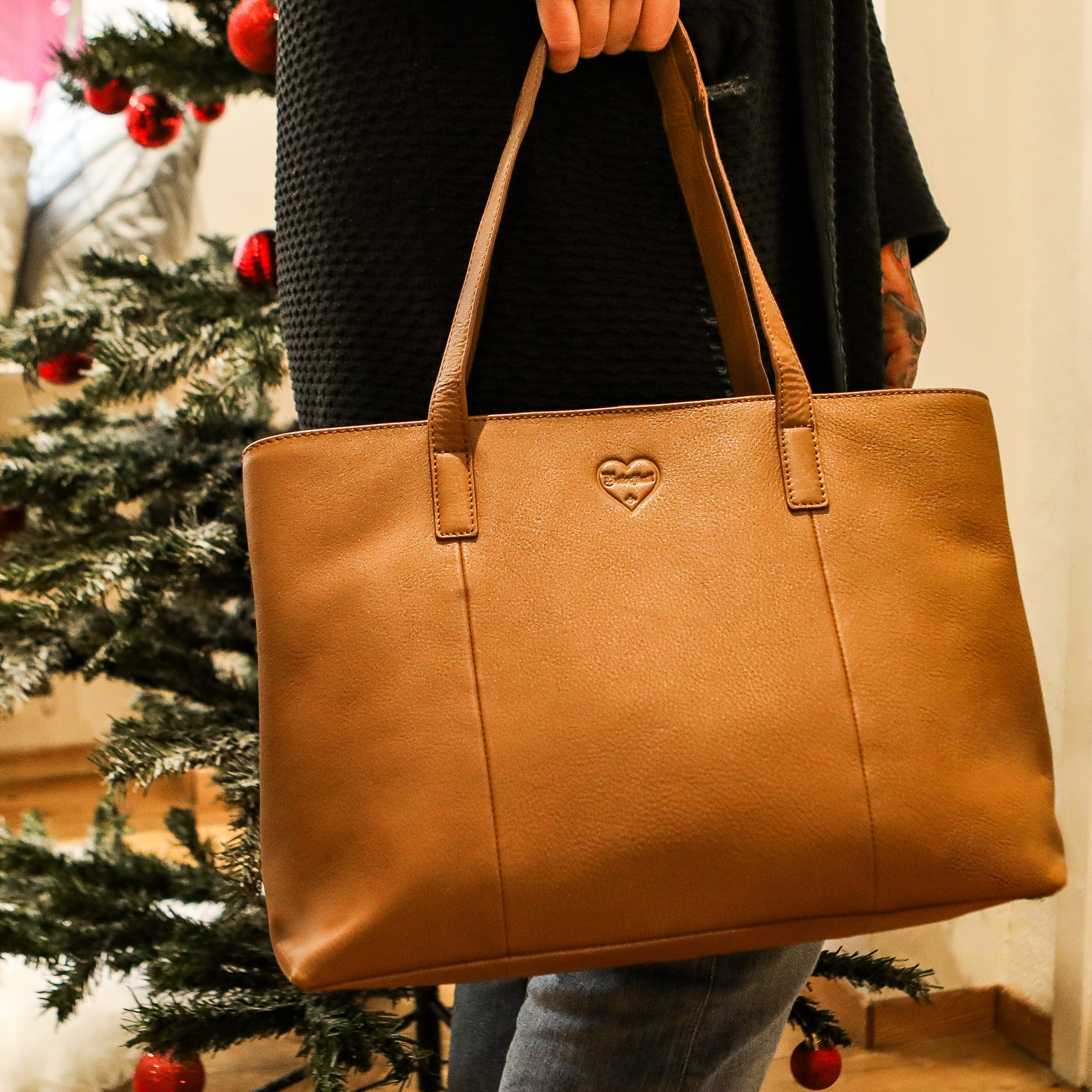Savage Brown Women's Handbag Collection