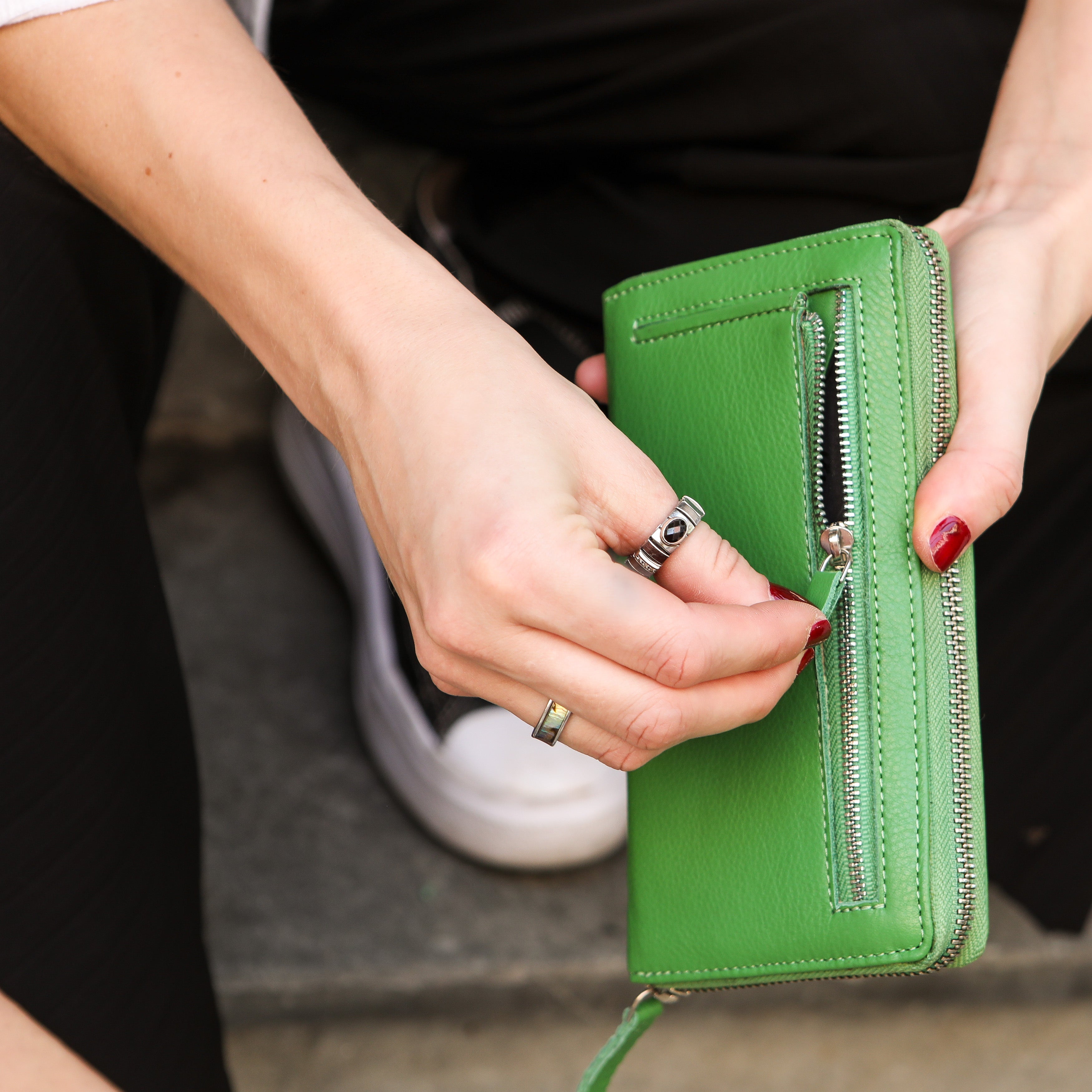 Classic Wallet Gretl in Colour