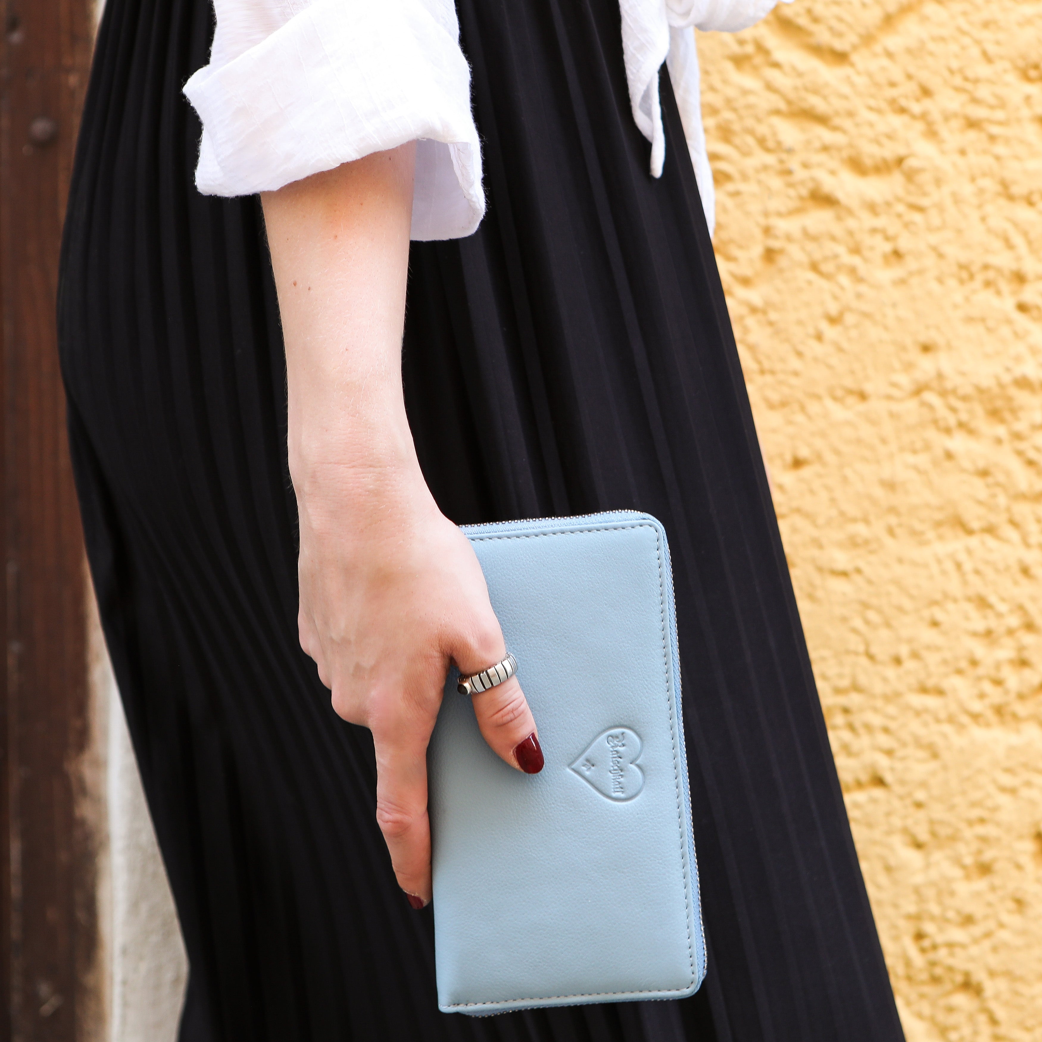 Classic Wallet Gretl in Colour
