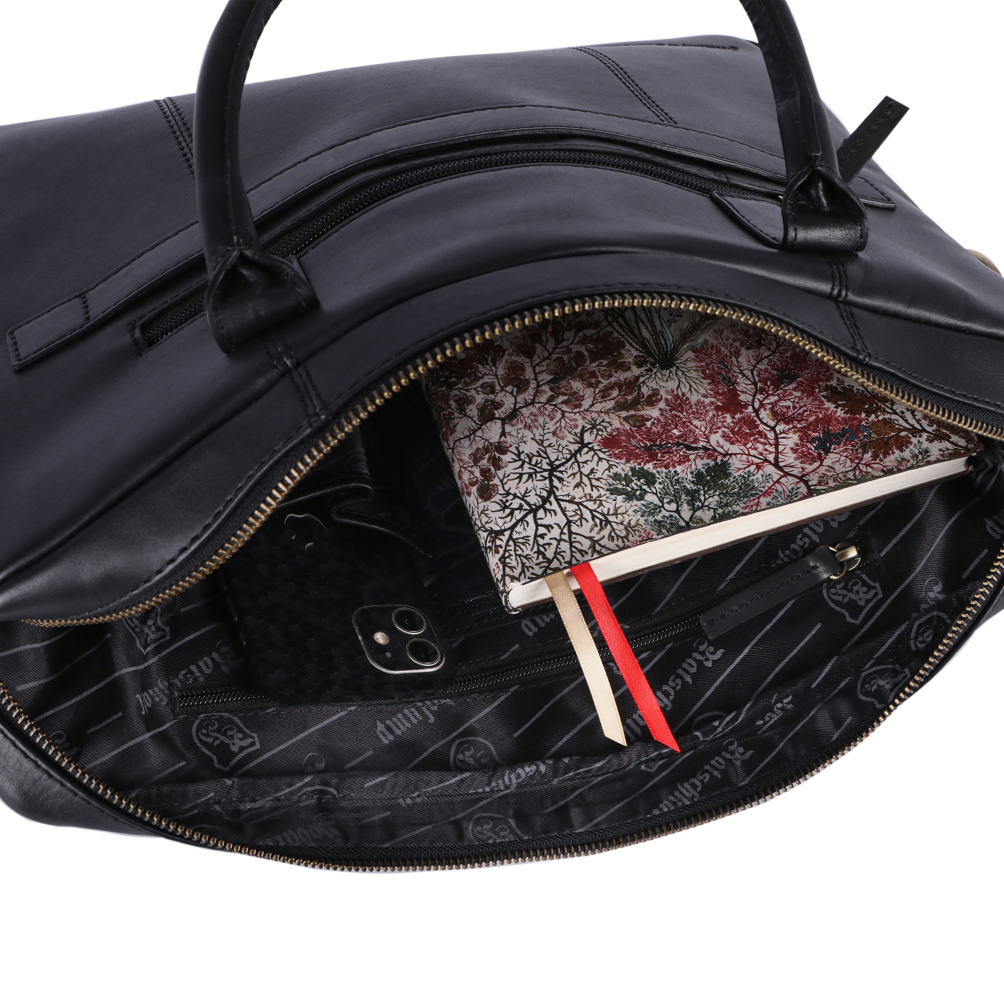 Business Bag Gecko