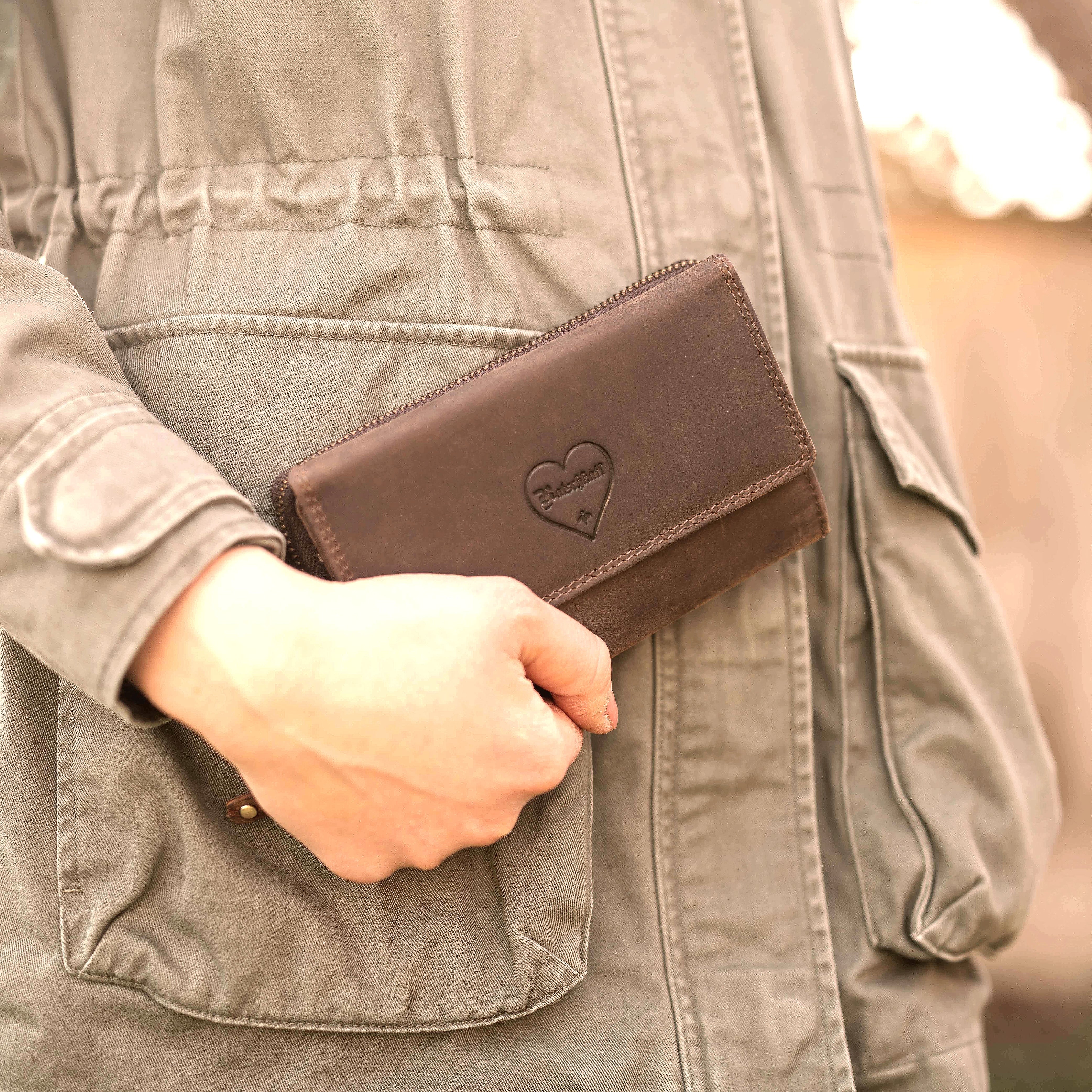 Medium Wallet Resal