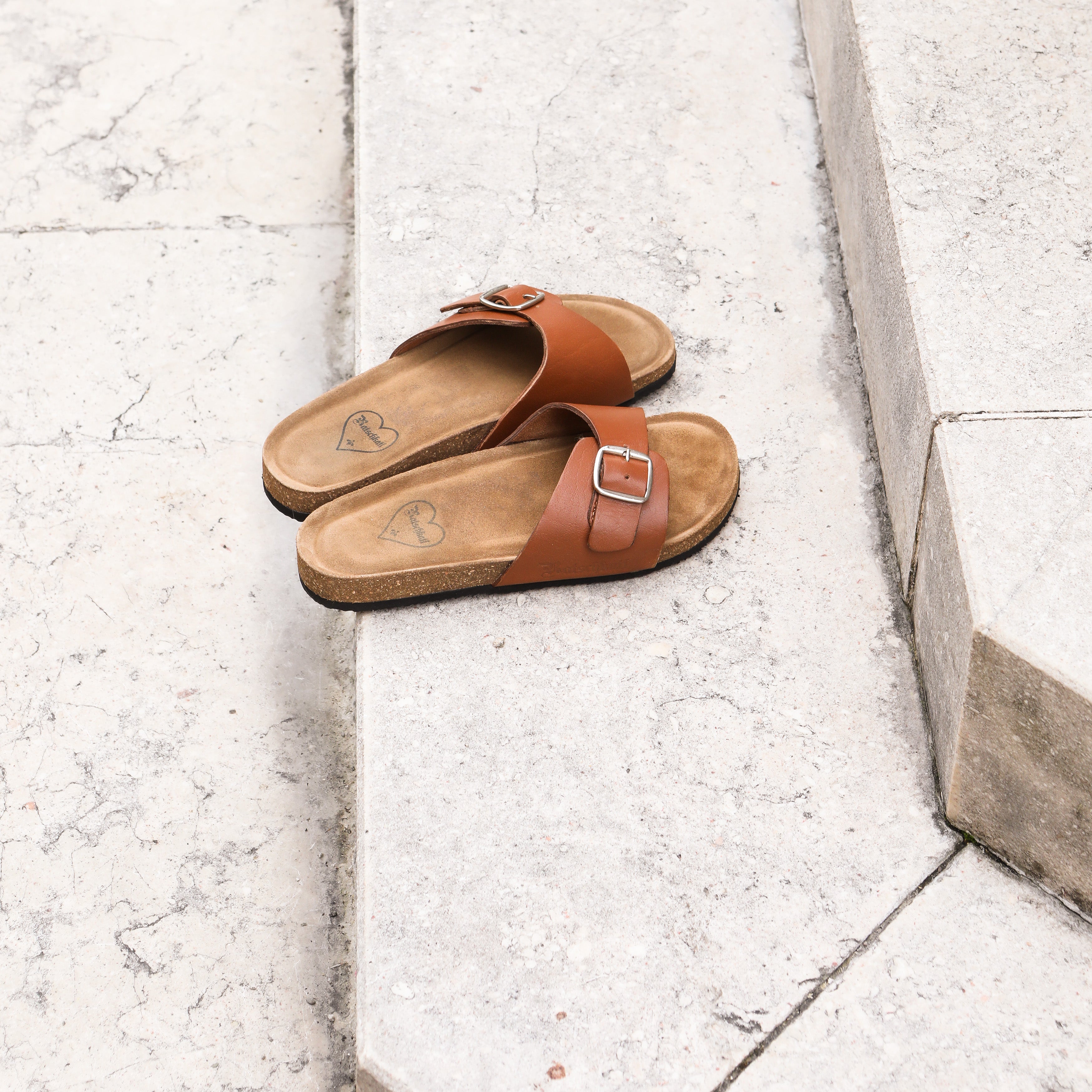 Ratschkatl Sandals