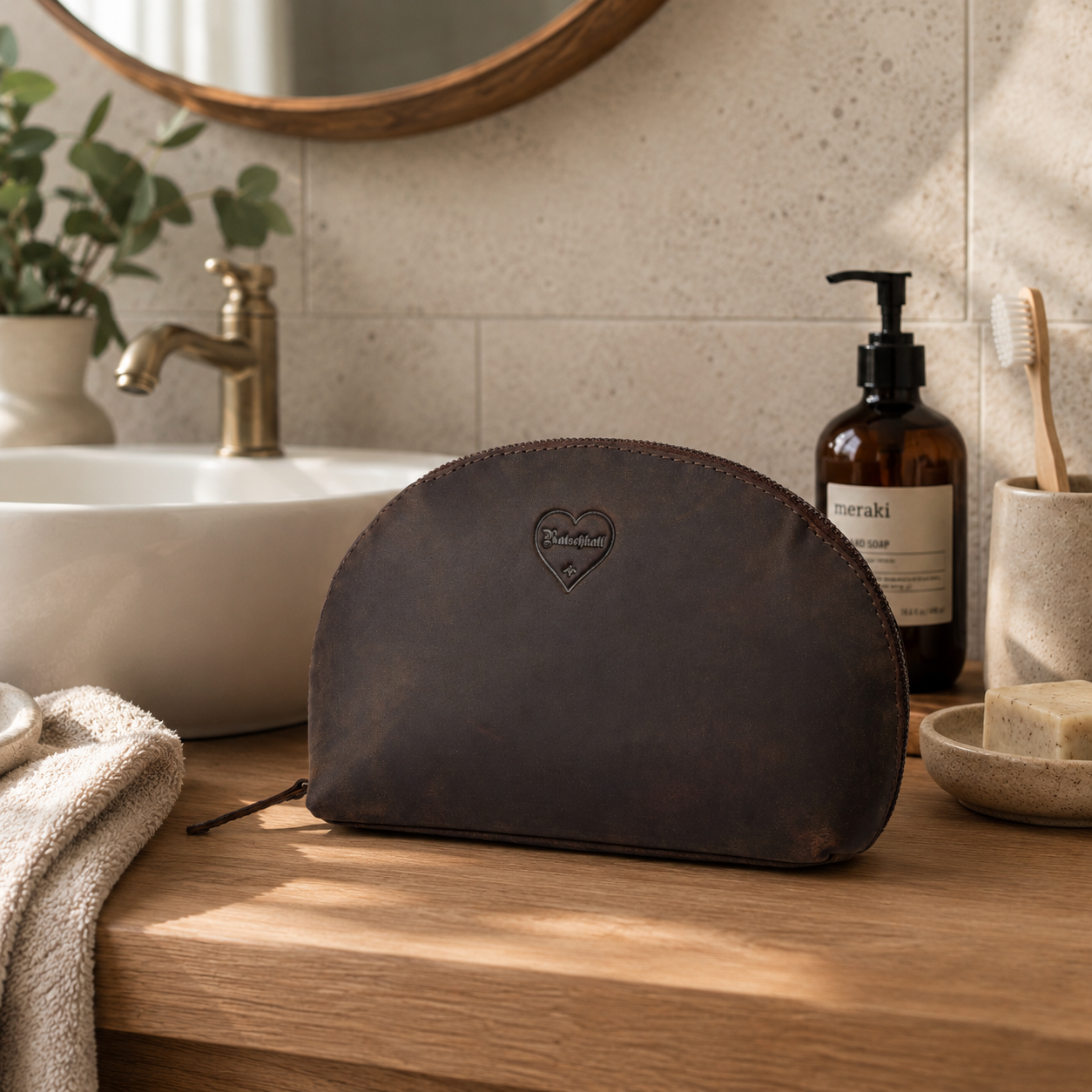 Medium Toiletry Bag